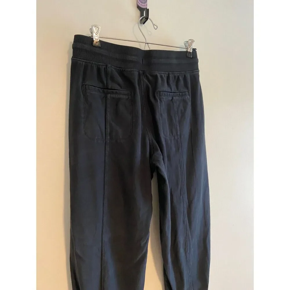 ATHLETA Farallon Weekender Pant Size SMALL Black Adjustable Cuff